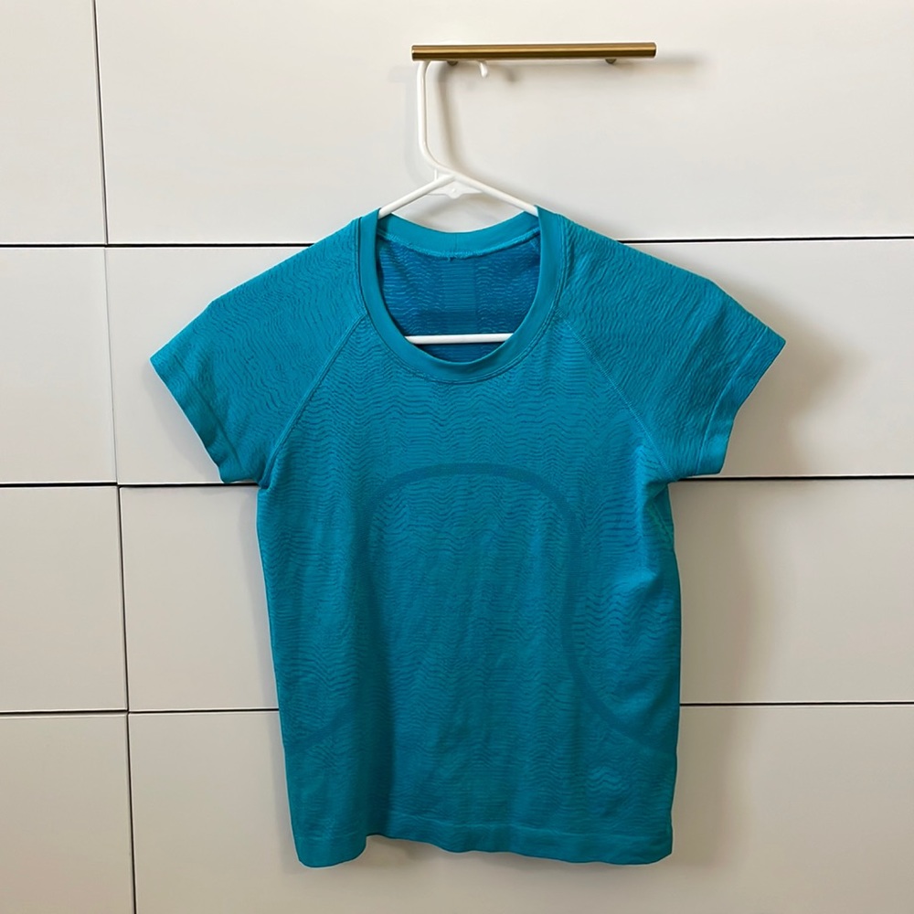 Teal lululemon swiftly tech race length short sleeve shirt size 4
